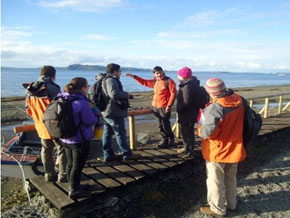Equipo de Dirección de Obras Portuarias inspecciona bordes costeros de Chiloé