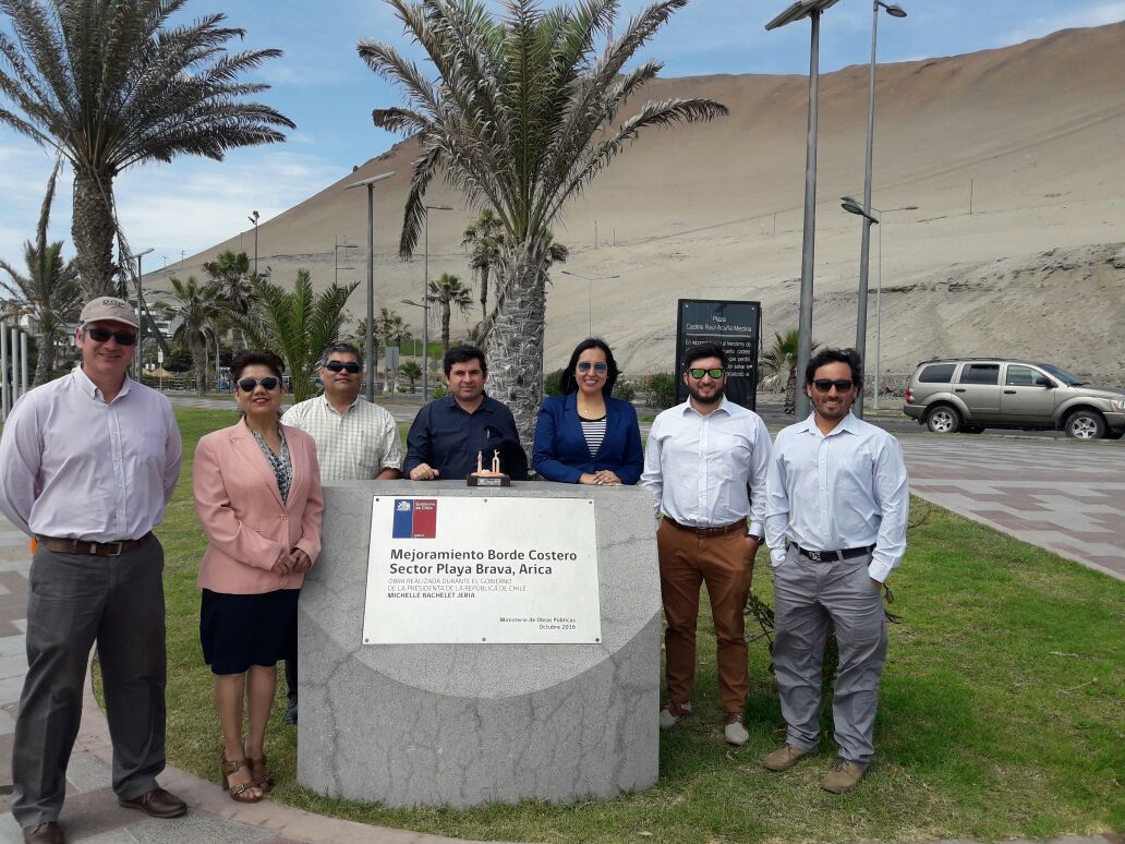 Mejoramiento de Borde Costero en Sector Playa Brava de Arica se adjudica el premio de aporte al espacio público 2017 entregado por la Cámara Chilena de la Construcción