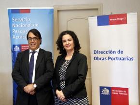 Sernapesca y Dirección de Obras Portuarias firman convenio en beneficio del sector pesquero artesanal