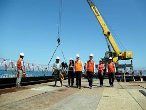 Comienza reinstalación de grúa histórica en Muelle Vergara