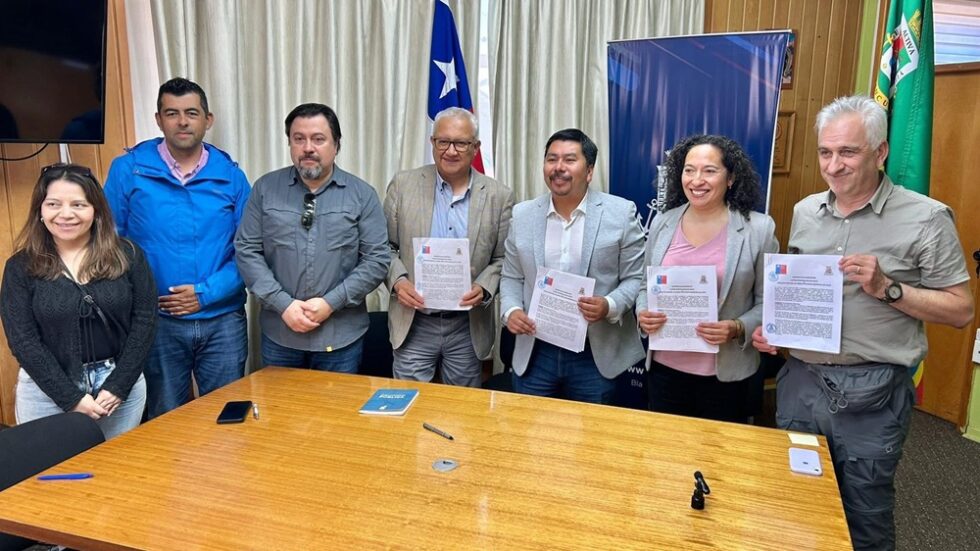 DOP y Municipio de Ancud firman convenio para fortalecer el desarrollo ...